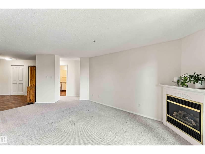 #205 10511 42 AV NW, Edmonton, photo 5