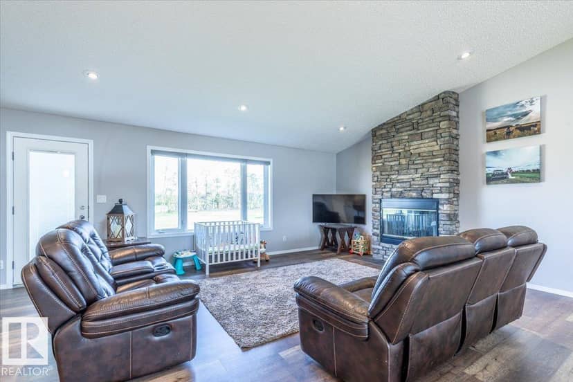 27318 Twp Road 482, Rural Leduc County, photo 6