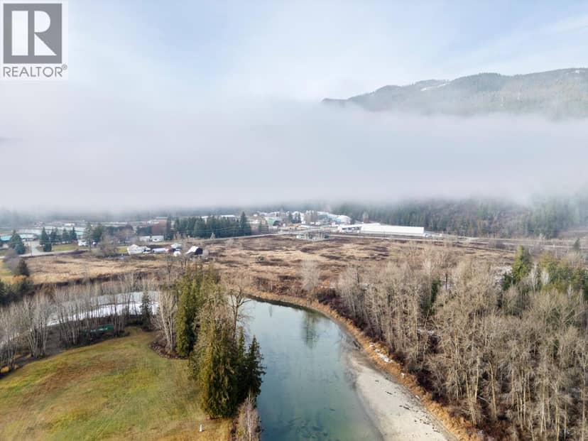 1513 Solsqua Sicamous Road, Sicamous