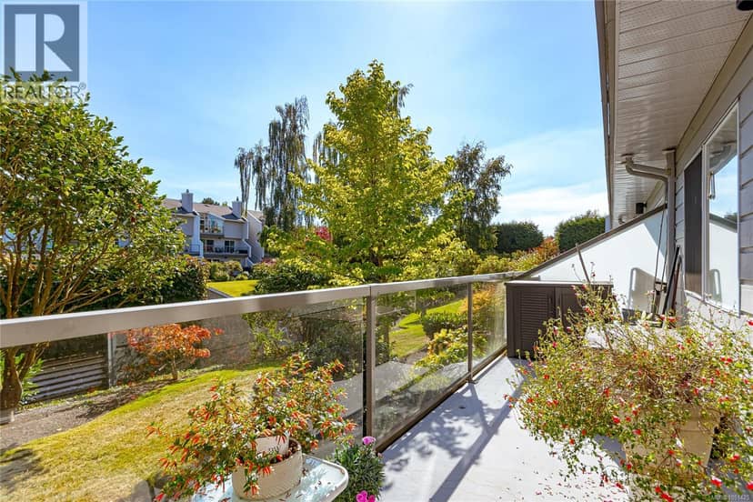 105 10461 Resthaven Dr, Sidney