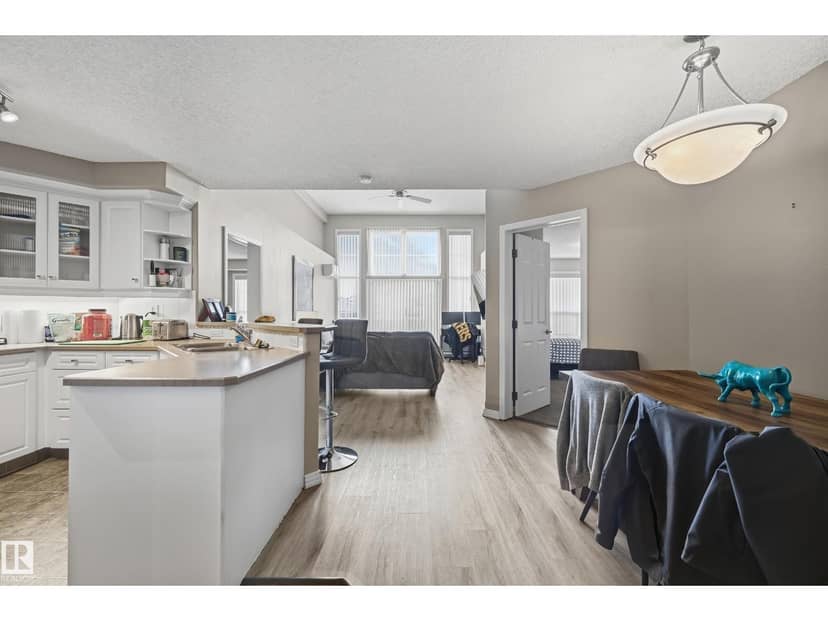 #429 9704 174 ST NW, Edmonton, photo 2