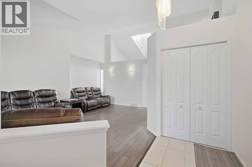 132 San Diego Green NE, Calgary, photo 6