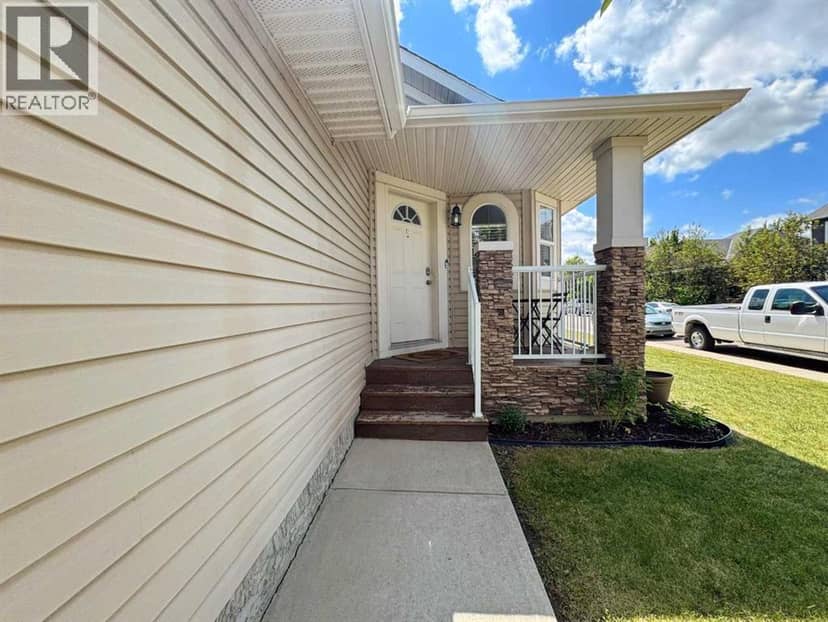 101 Channelside Cove SW, Airdrie, photo 2