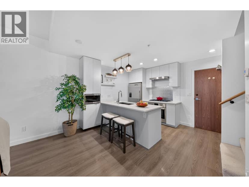 3 8633 Capstan Way, Richmond, photo 6