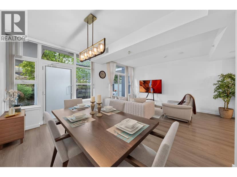 3 8633 Capstan Way, Richmond, photo 2