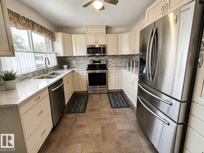 10315 44 ST NW, Edmonton, photo 3