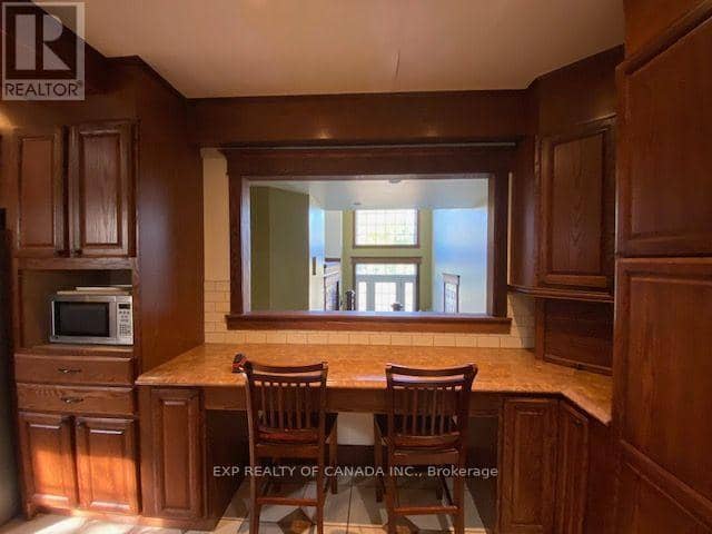 284 Fifth Avenue, Cochrane, photo 8