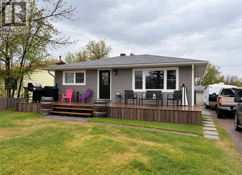 206 2nd Avenue SW, Manning