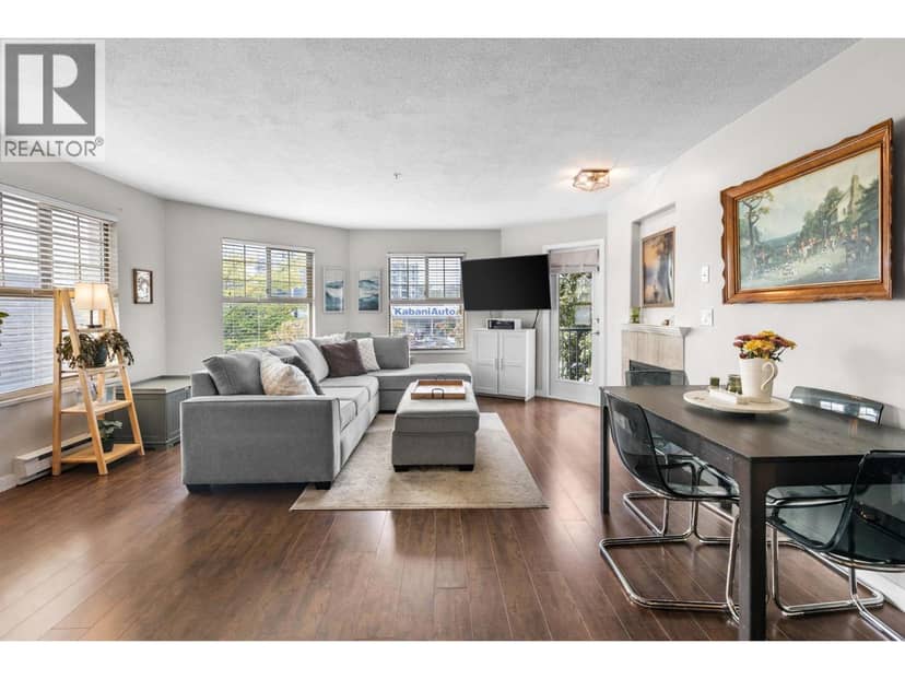 201 215 TWELFTH STREET, New Westminster