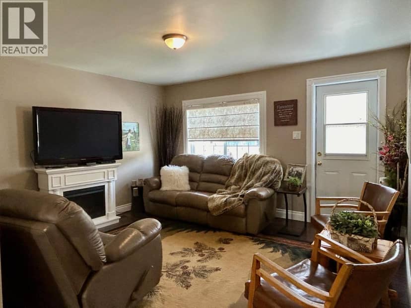 5604 49 STREET, Fort Nelson, photo 7