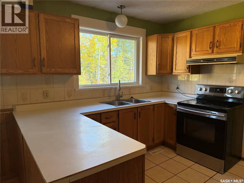 708 Studer STREET, La Ronge, photo 3