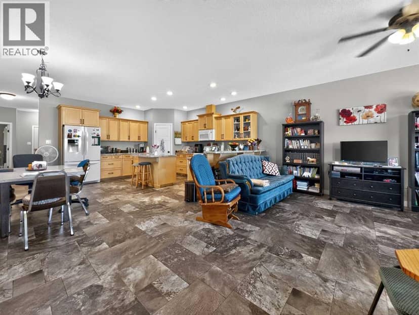 10104 #2 112 Street, La Crete, photo 4