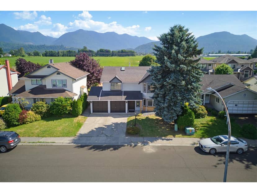 45170 BLUEJAY AVENUE, Sardis West Vedder, Chilliwack