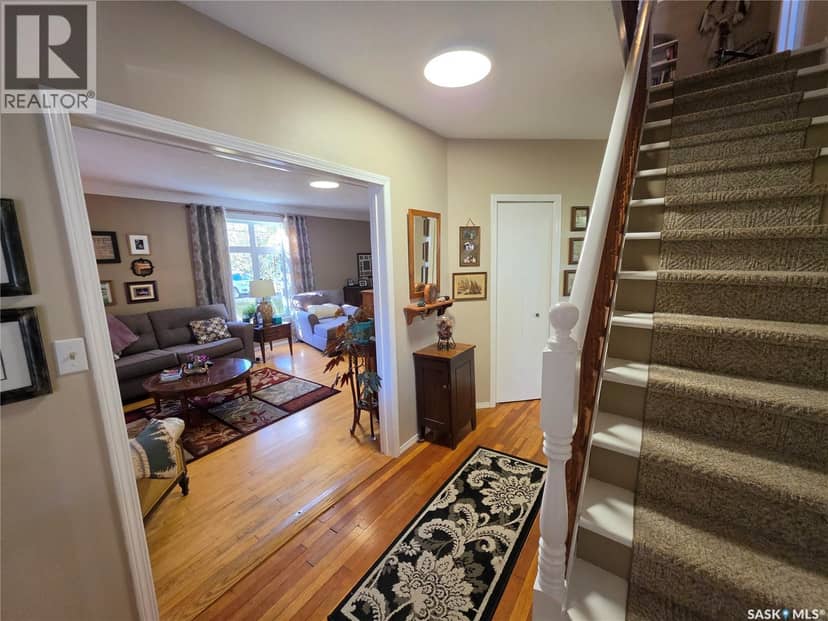 409 3rd AVENUE W, Meadow Lake, photo 2
