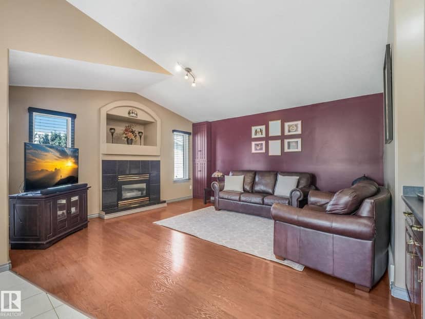 247 Hooper Cr NW, Edmonton, photo 8