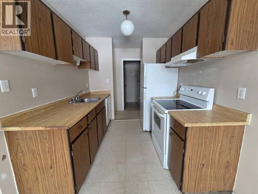 301, 5317 5 Avenue, Edson, photo 3