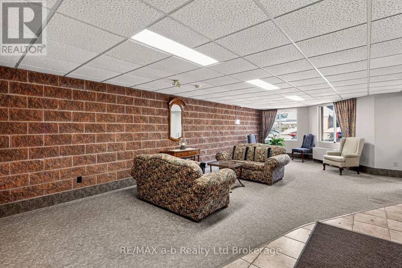 406 - 217 Thames Street S, Ingersoll, photo 8