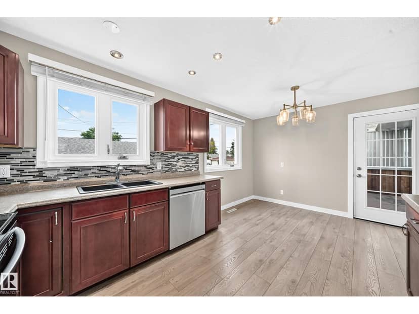 12730 90 ST NW, Edmonton, photo 8
