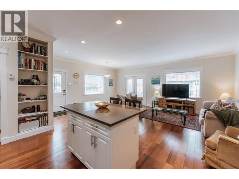 766 GERUSSI LANE, Gibsons, photo 4