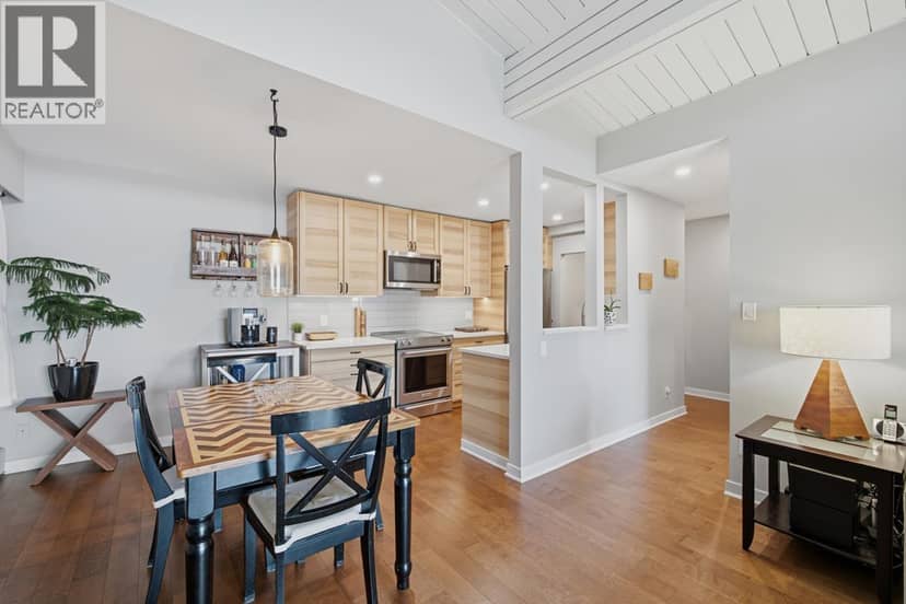 304 325 W 3RD STREET, North Vancouver, photo 7