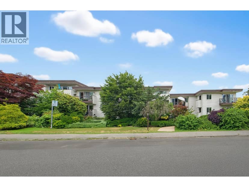301 2125 W 2ND AVENUE, Vancouver