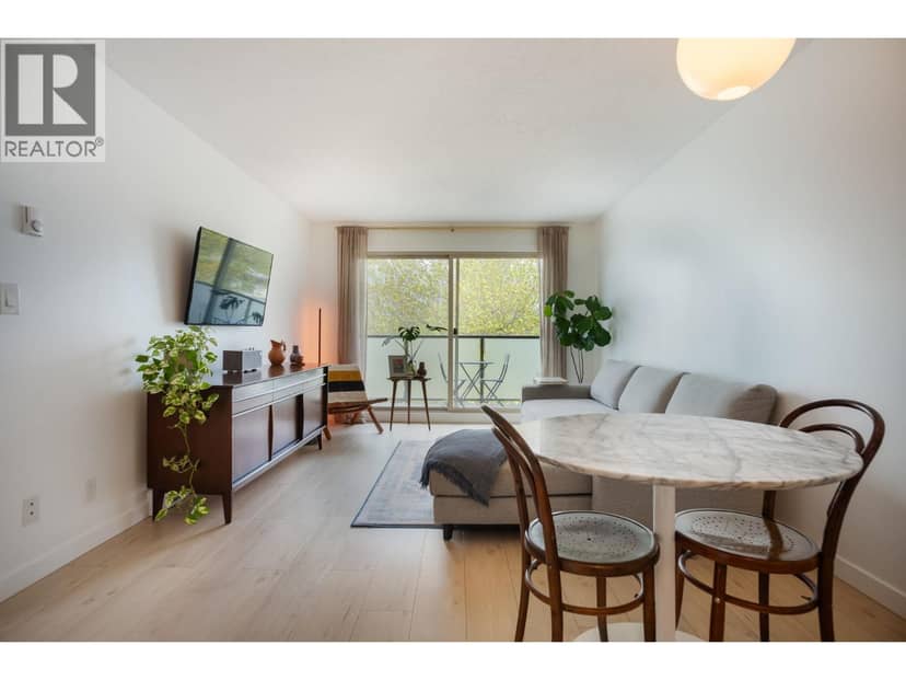 405 1864 FRANCES STREET, Vancouver