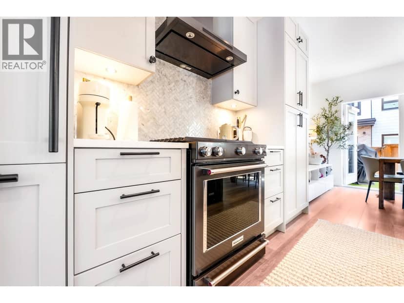 127 525 E 2ND STREET, North Vancouver, photo 7