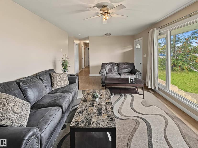 4816 54 ST, Bonnyville Town, photo 2
