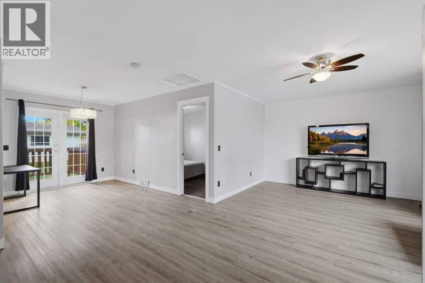 4412 45 Avenue, Sylvan Lake, photo 5