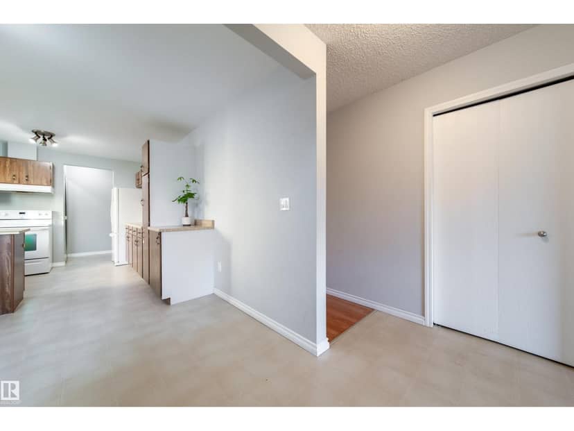 3908 41 AV NW, Edmonton, photo 3
