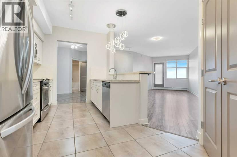 420, 100 Lakeway Boulevard, Sylvan Lake, photo 2