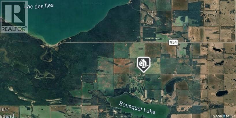 10 Acres Northern Meadows, Lac des Îles