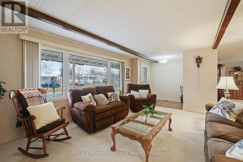 13 Cypress Point Crescent, South Huron, photo 6