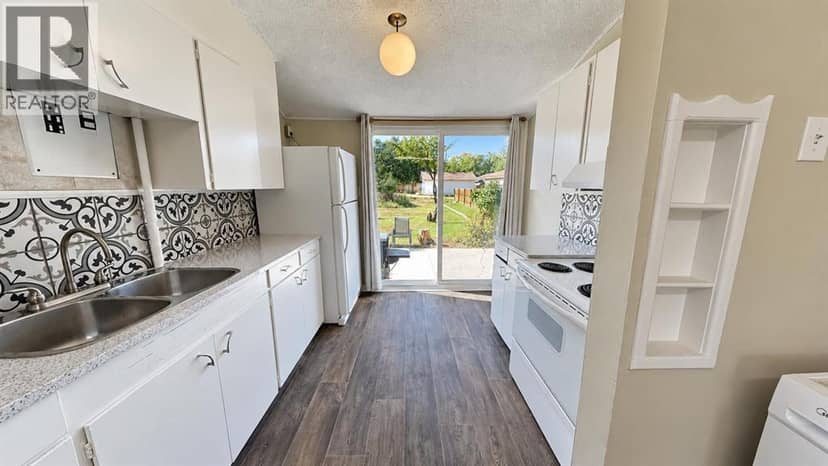 499 2 Street SW, Drumheller, photo 7