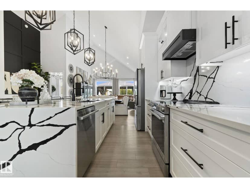 55 Maple Cr, Gibbons, photo 5