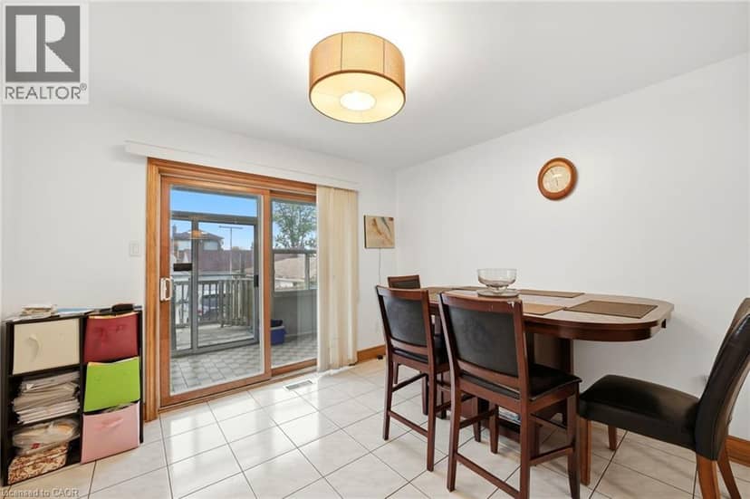 277 HARVIE Avenue, York, photo 7