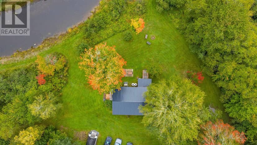 107 Old Barr Road, Nine Mile River, photo 2