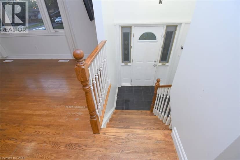 23 BRELUS Drive, Dunnville, photo 3