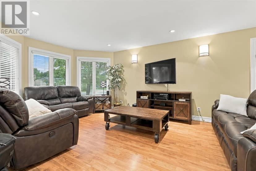 173 Youngfox RD, Blind River, photo 7