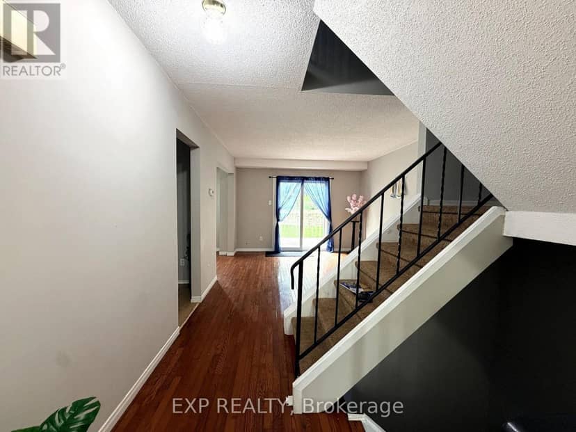 6 - 195 Ferguson Drive, Woodstock, photo 4