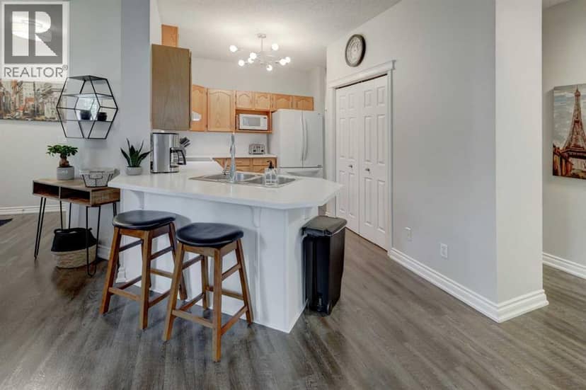 102, 39 Hidden Creek Place NW, Calgary, photo 4