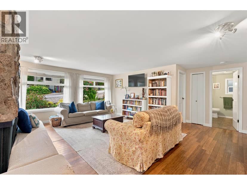 5734 PEBBLE CRESCENT, Sechelt, photo 6