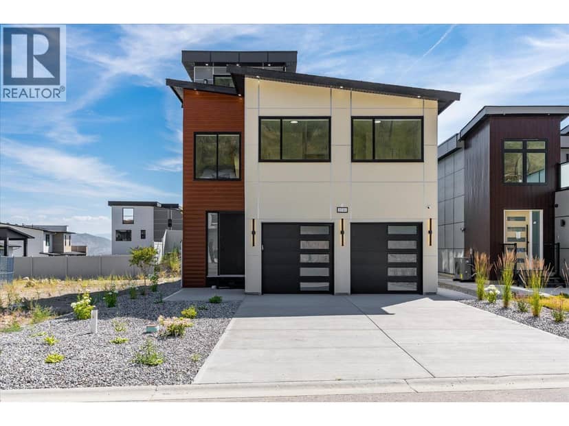 3741 Astoria Drive, West Kelowna, photo 2