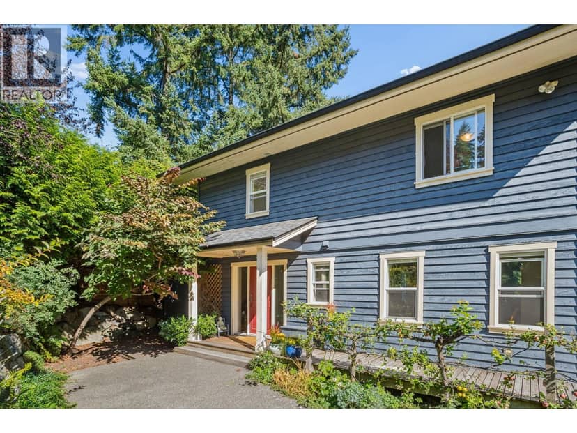 965 VILLAGE DRIVE, Bowen Island, photo 2
