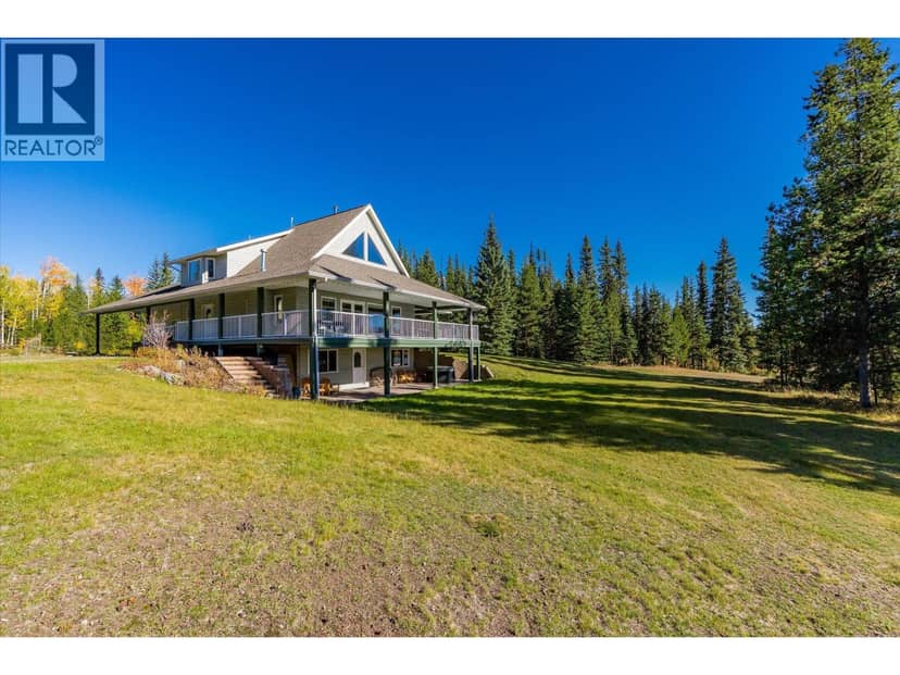 6782 EDMUNDS LAKE ROAD, 100 Mile House