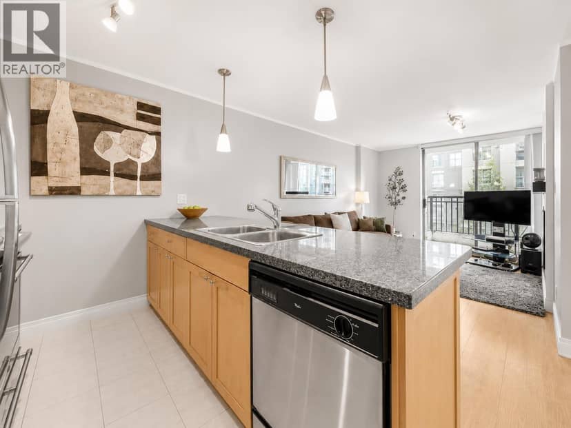 605 989 Richards Street, Vancouver, photo 6
