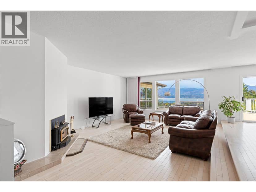 1045 Bartholomew Court, Kelowna, photo 8