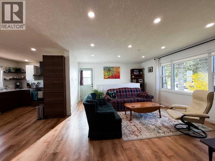 125 Douglas Drive, Hinton, photo 2