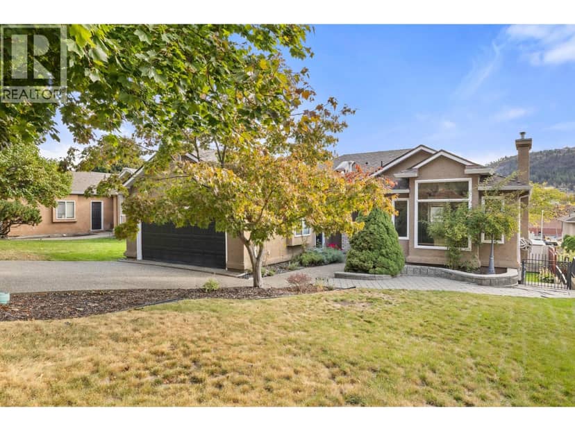 479 Glen Pine Court, Kelowna, photo 2