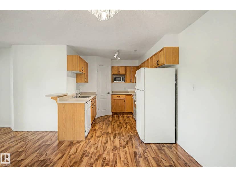 #203 8119 112 AV NW, Edmonton, photo 8